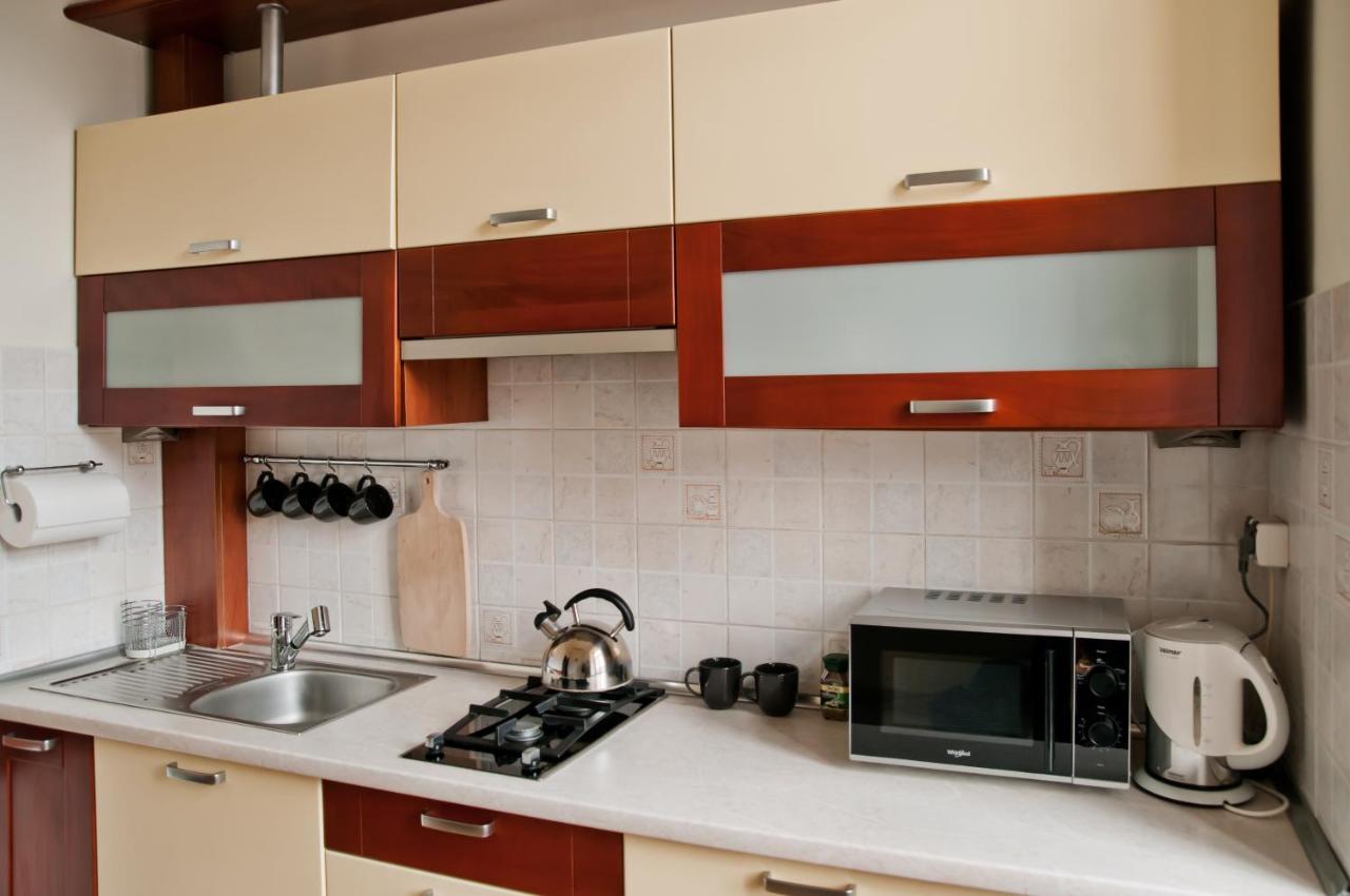 Rodmos Hostel Lublin Eksteriør billede